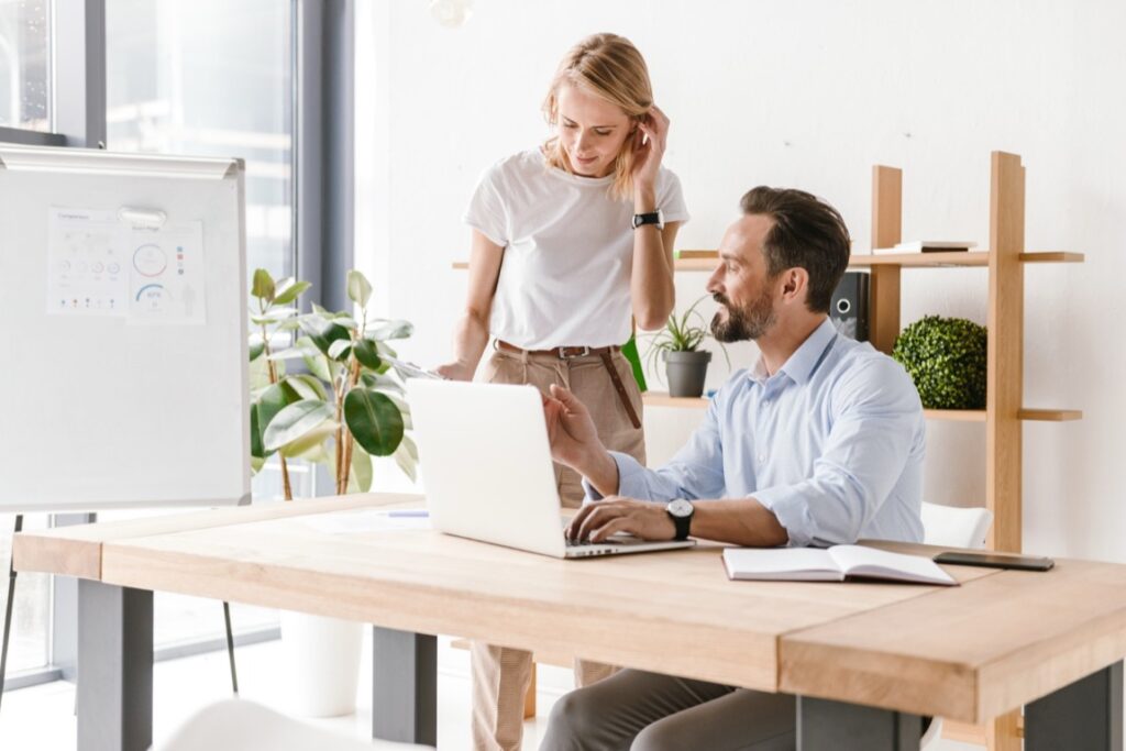 Przetargi stanowią istotny element gospodarki Polski, umożliwiając zarówno sektorowi publicznemu, jak i prywatnym przedsiębiorcom efektywne zarządzanie zasobami i realizację projektów